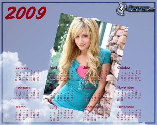 Ashley Tisdale, calendario