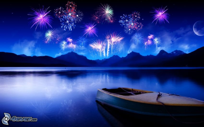 fuochi d'artificio, montagna, mare, barca sul mare