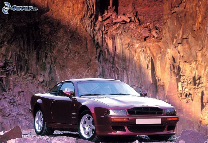 Aston Martin, veicolo d'epoca, roccia
