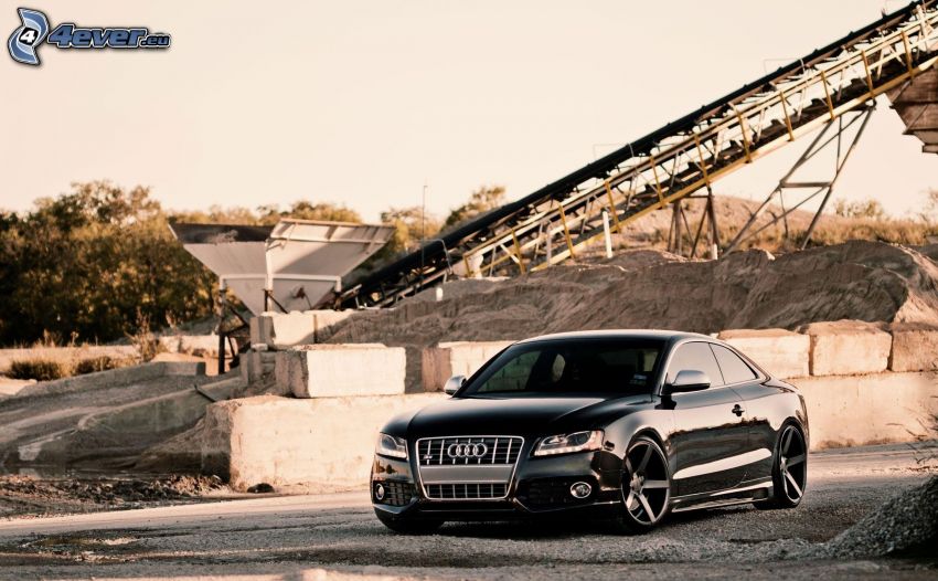 Audi S5, ghiaia