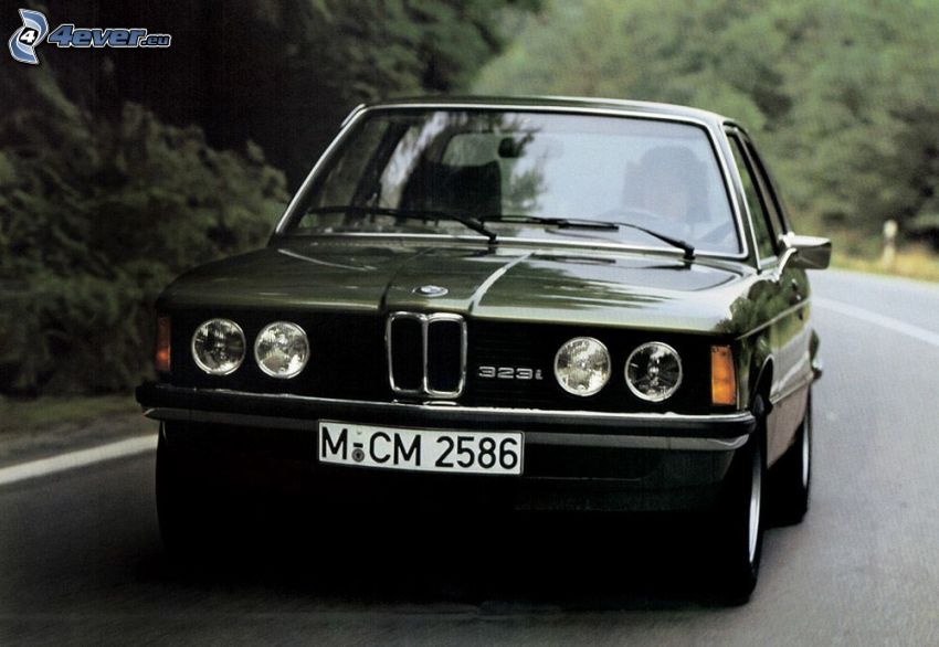 BMW E21, strada