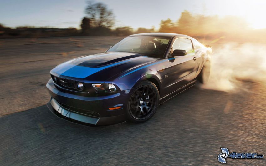 Ford Mustang GT, drifting, tramonto