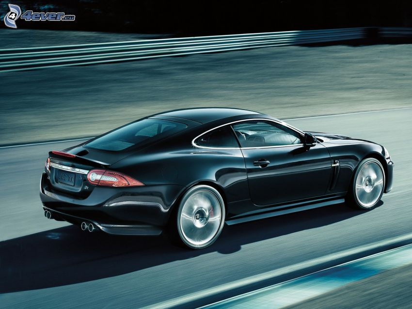 Jaguar XKR, velocità