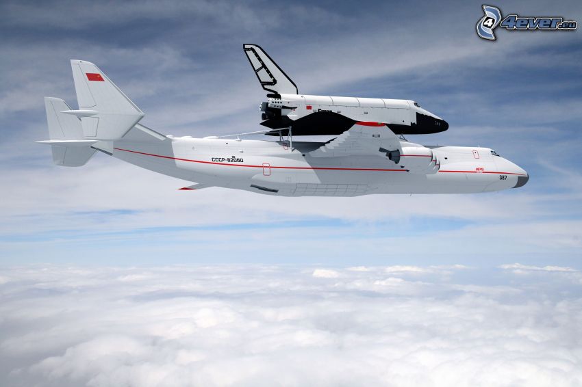 trasporto di space shuttle, razzo Buran russo, Antonov AN-225, nuvole