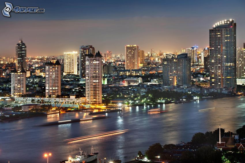 Bangkok, città notturno