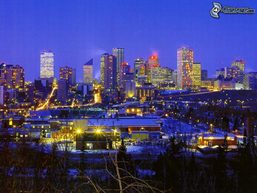 Edmonton, città di sera