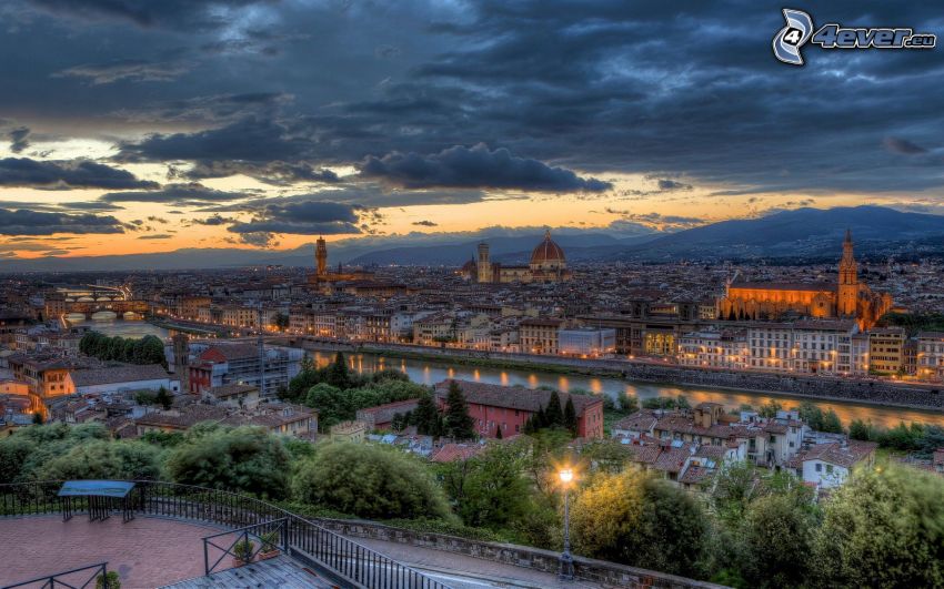 Firenze, vista della città, nuvole, sera, HDR