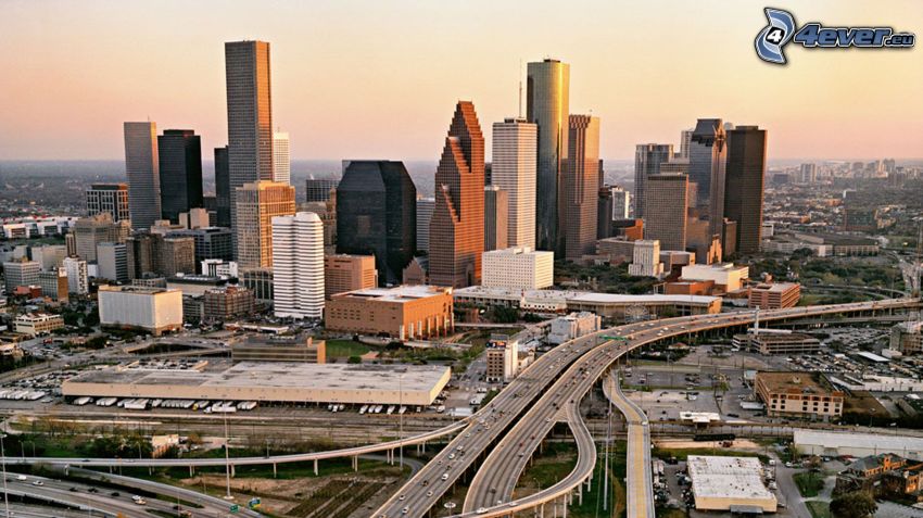 Houston, grattacieli, autostrada