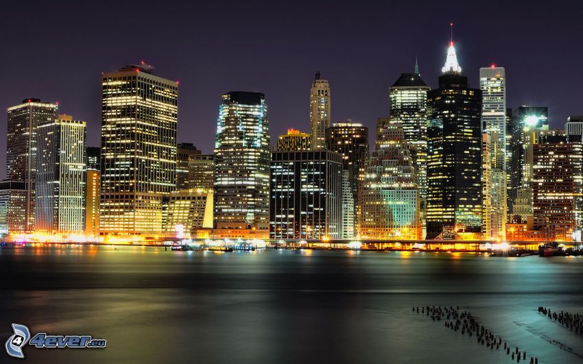 Manhattan, città notturno, grattacieli