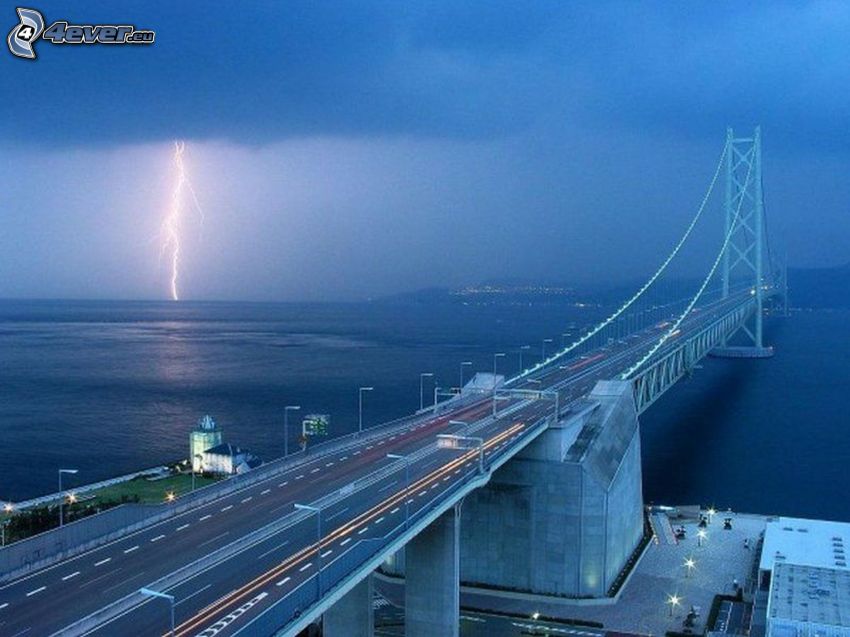 Akashi Kaikyo Bridge, fulmine, nebbia, sera