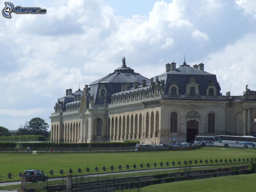 Château de Chantilly, giardino, parcheggio