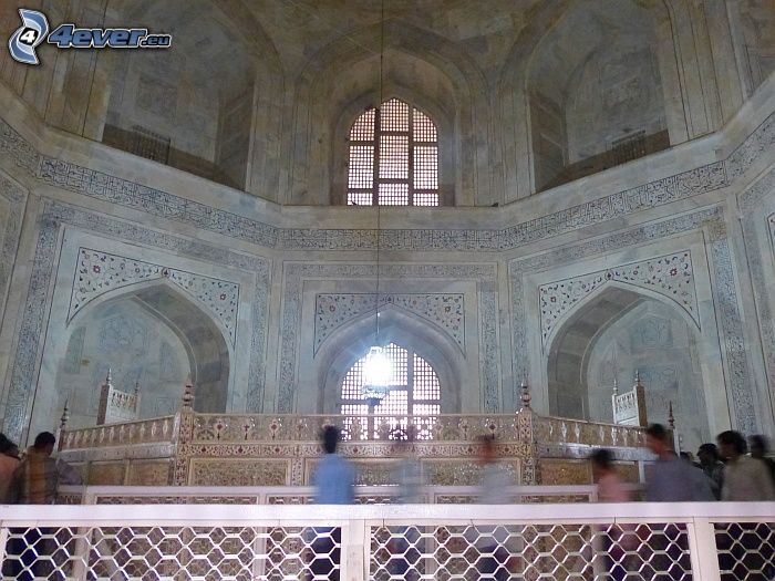 interno del Taj Mahal, finestre, gente
