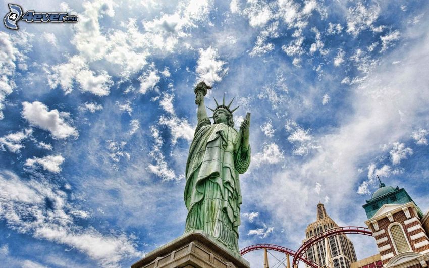 Statua della Libertà, New York, USA, nuvole, HDR