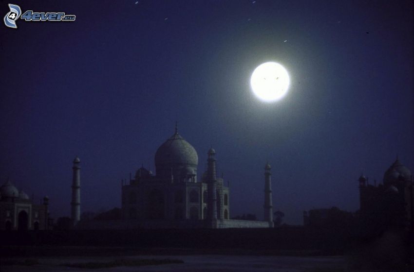 Taj Mahal, notte, luna