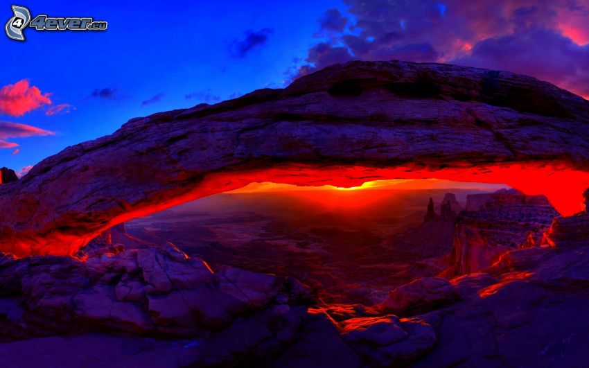 Mesa Arch, porta rocciosa, sera, tramonto