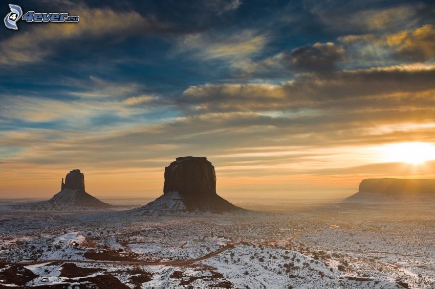 Monument Valley, USA, rocce, neve, tramonto