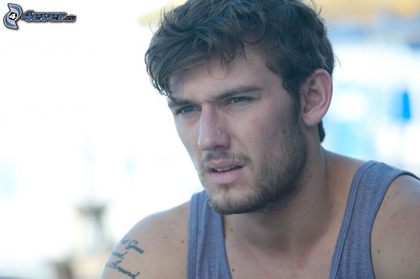 Alex Pettyfer