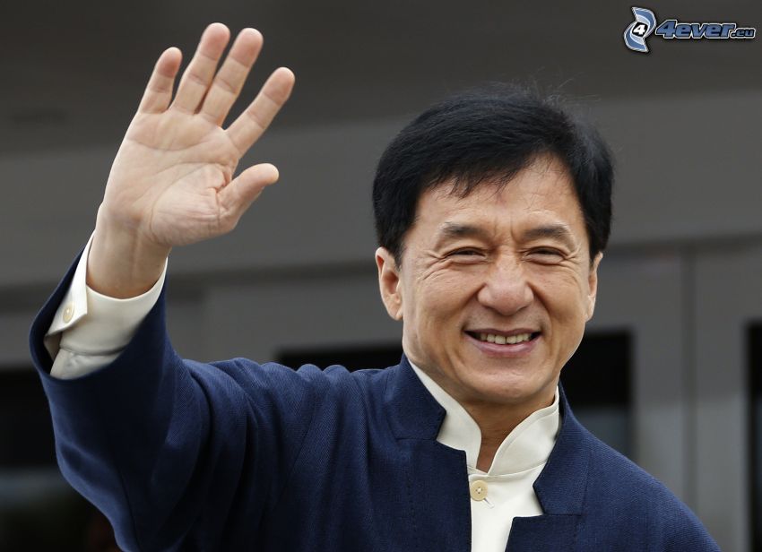 Jackie Chan, saluto, sorriso