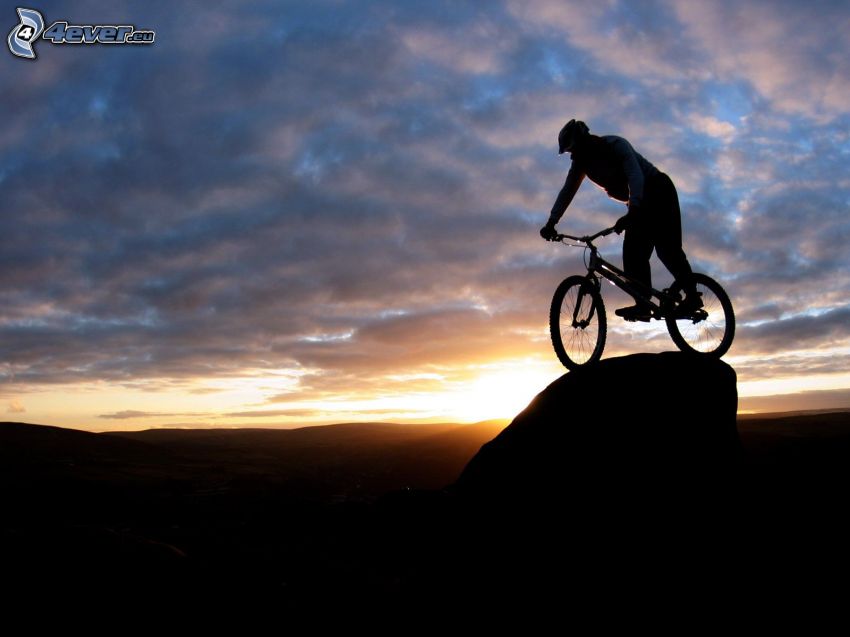 ciclista estremo, tramonto, nuvole, ciclista