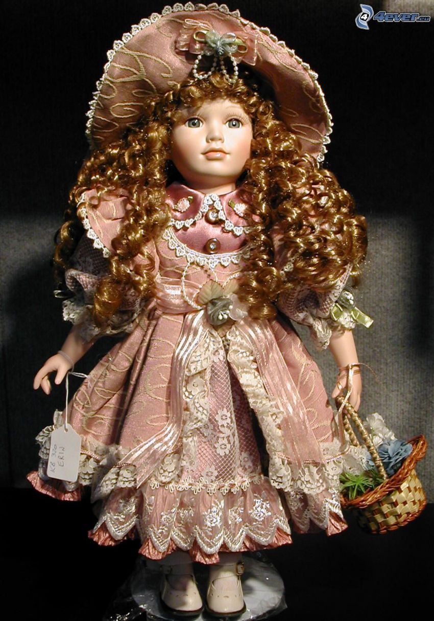 bambola di porcellana, vestito rosa, cappello, capelli ricci