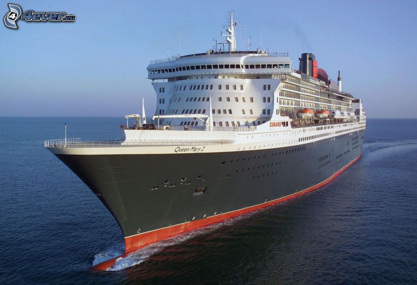 Queen Mary 2, nave di lusso, alto mare
