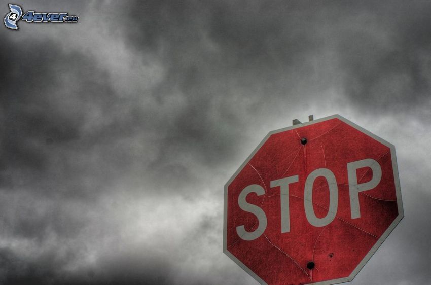 stop, cartello stradale, nuvole scure