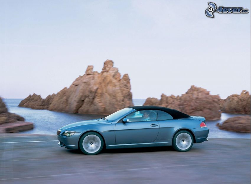 BMW 6 Series, kabrió, sebesség, sziklák a tengerben