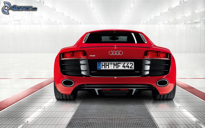 Audi R8, garázs
