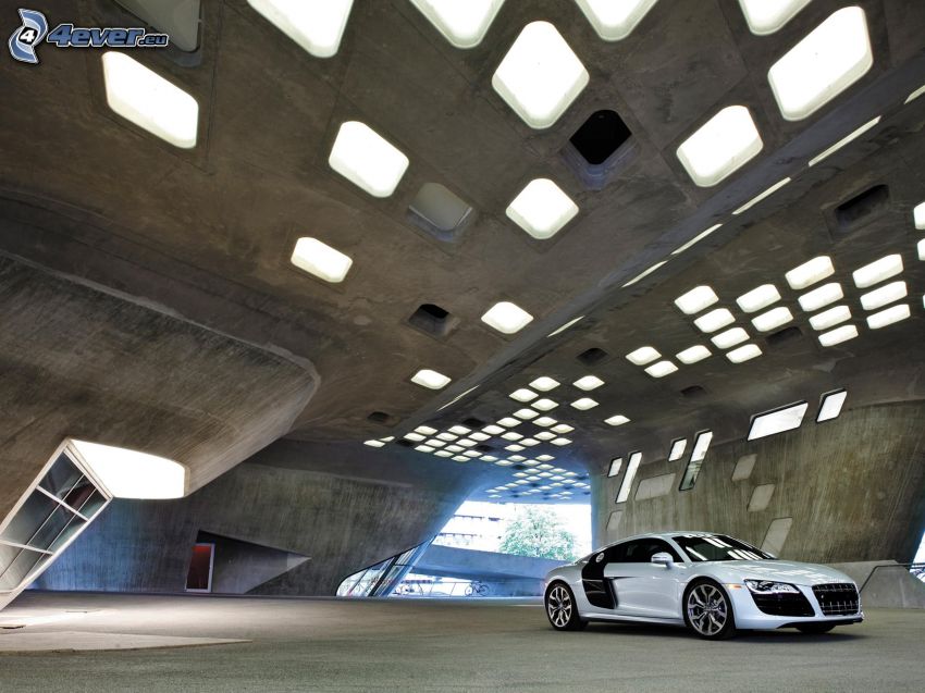 Audi R8, garázsok