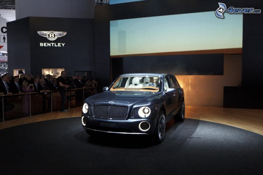 Bentley EXP 9F, kiállítás, autószalon