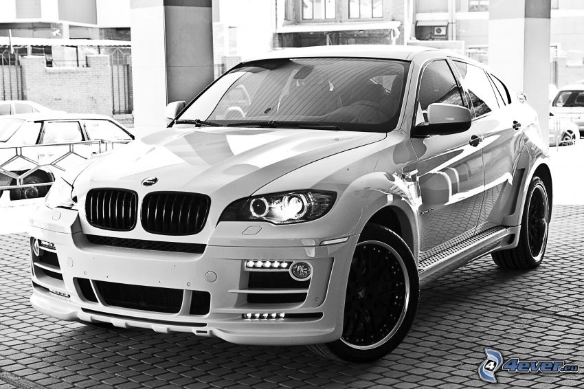 BMW X6, fekete-fehér kép