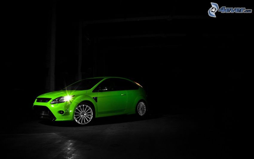 Ford Focus RS, fény, sötétség