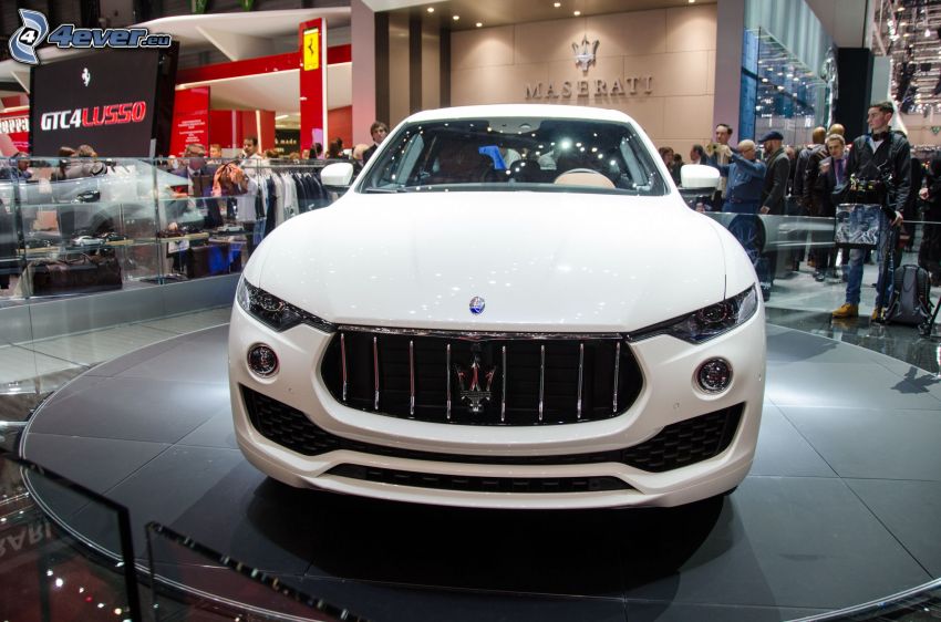 Maserati Levante, kiállítás, autószalon