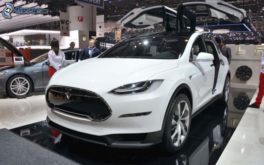 Tesla Model X, koncepció, kiállítás, autószalon, falcon doors
