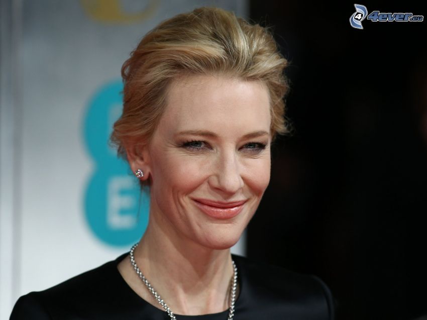 Cate Blanchett, mosoly