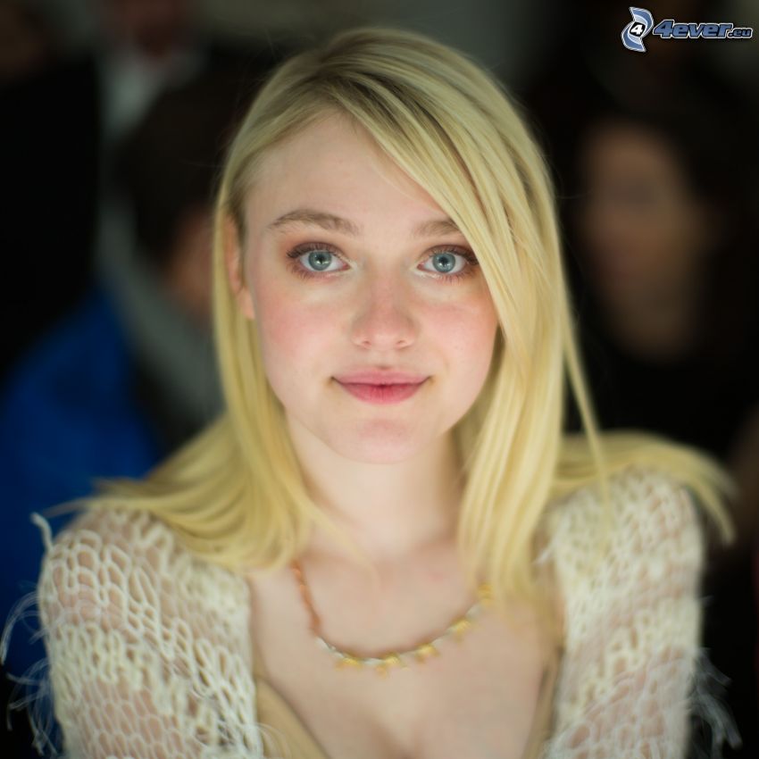 Dakota Fanning, kék szemek