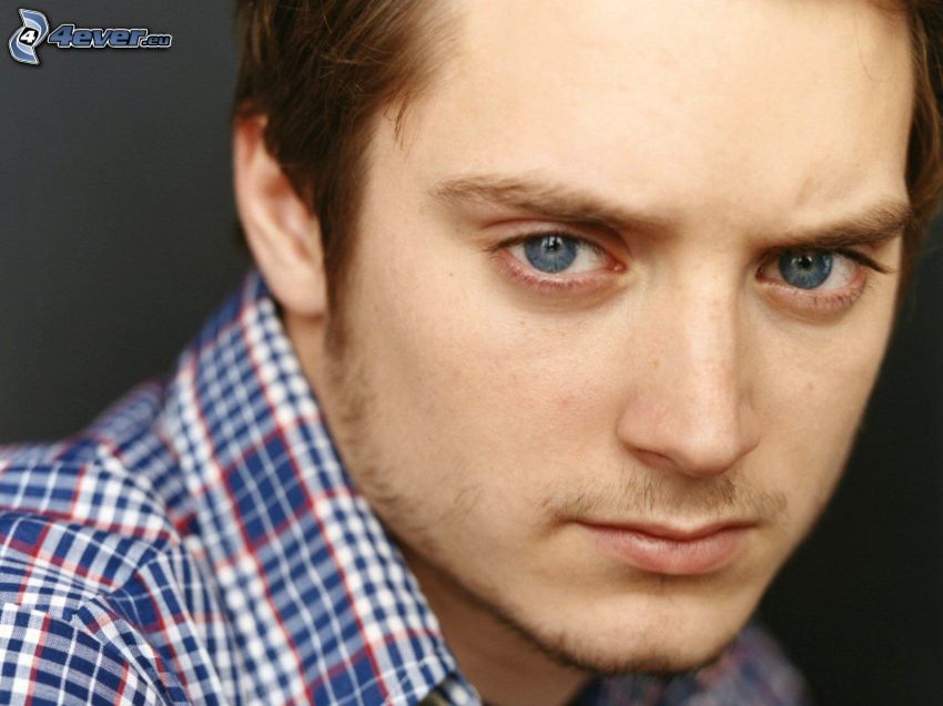 Elijah Wood, kék szemek