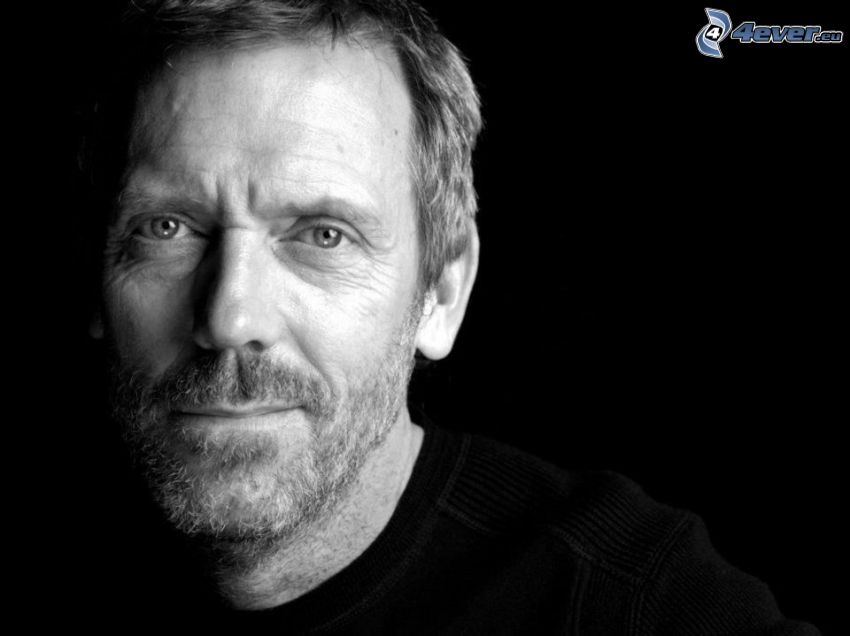 Hugh Laurie, fekete-fehér kép