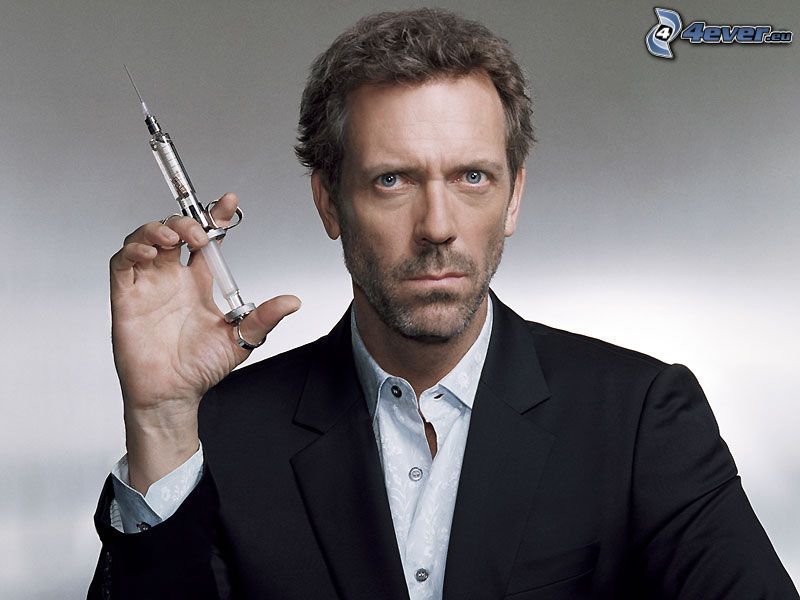 Hugh Laurie, injekció, férfi öltönyben