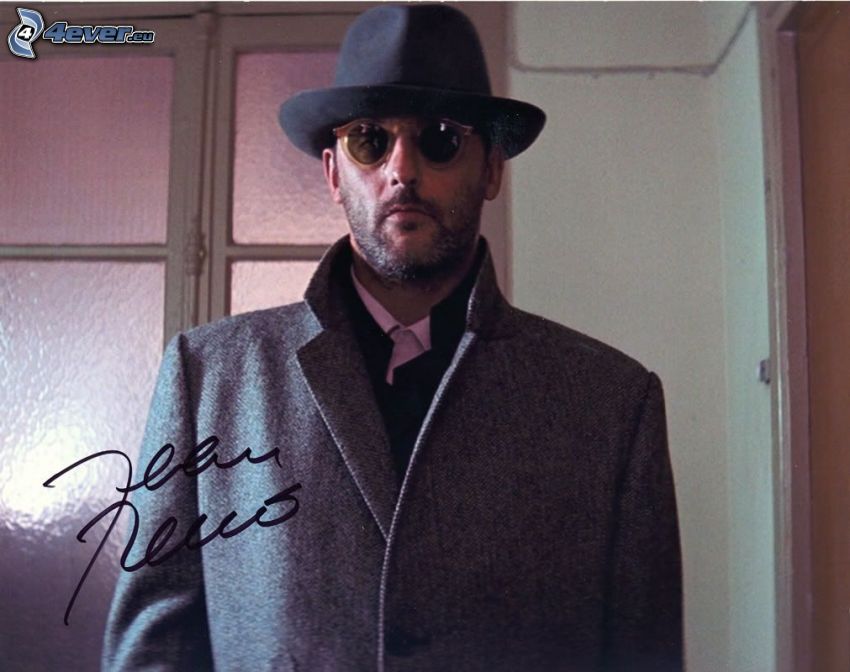 Jean Reno, férfi kalapban, kabát, aláírás, autogram