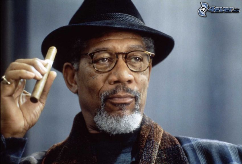 Morgan Freeman, férfi kalapban, férfi szemüvegben, szivar