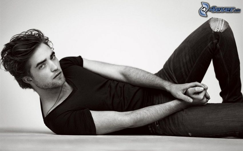 Robert Pattinson, fekete-fehér kép