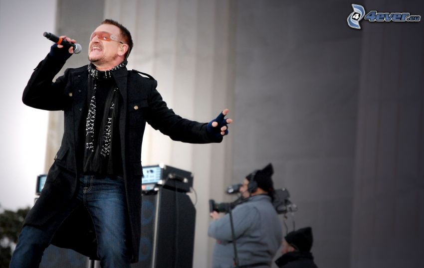 Bono Vox, éneklés