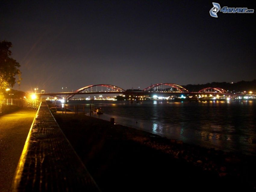 Guandu Bridge, gát, éjszaka