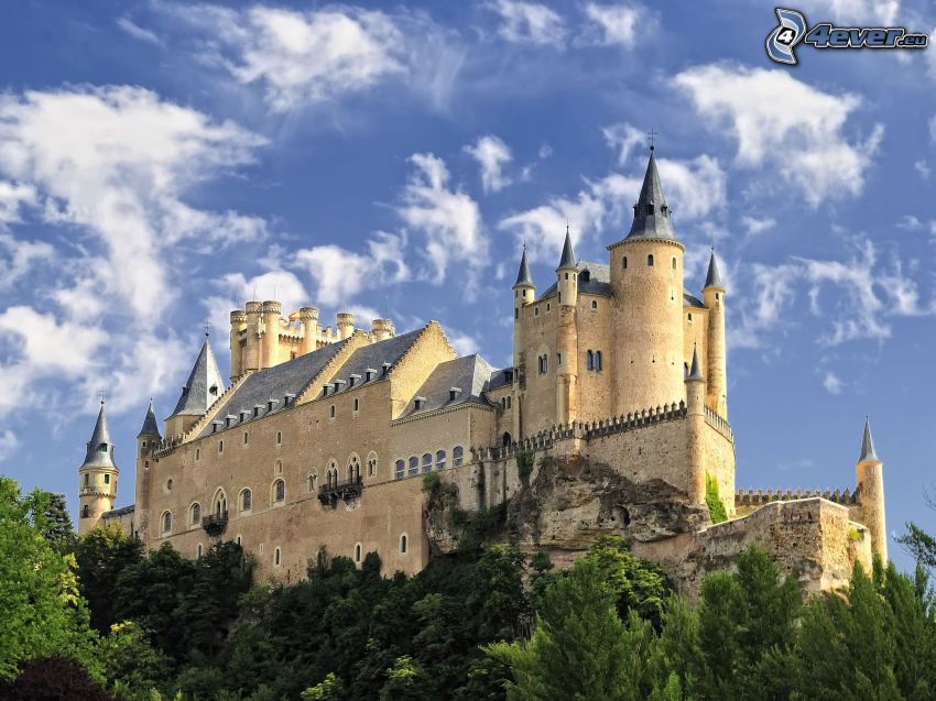 Alcázar of Segovia, felhők