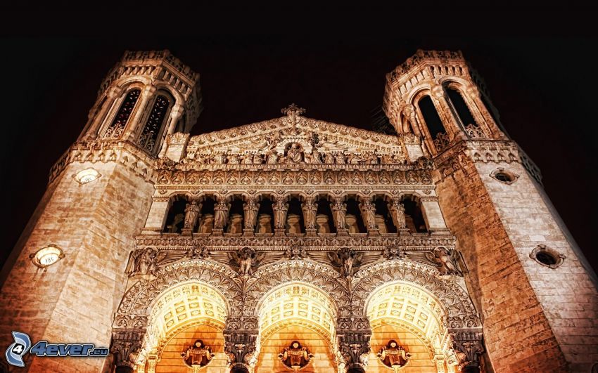 Basilica of Notre-Dame de Fourvière, katedrális