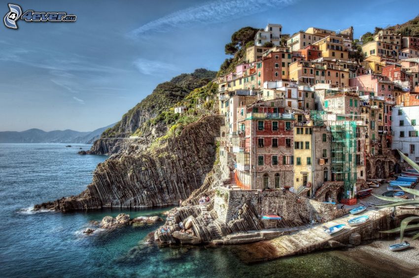 Cinque Terre, tengerparti város, tenger, csónakok, HDR
