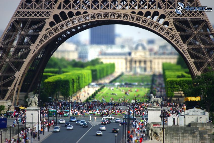 Eiffel-torony, emberek, diorama