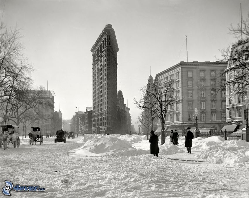 Flatiron, Manhattan, utcák, hófödte főtér