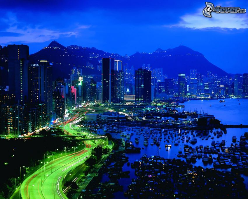 Hong Kong, éjszakai város, kikötő, jachtkikötő